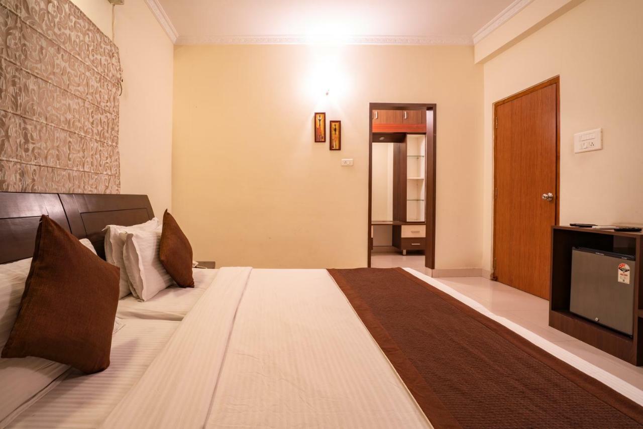 Blueberry Service Apartments Hyderabad Esterno foto