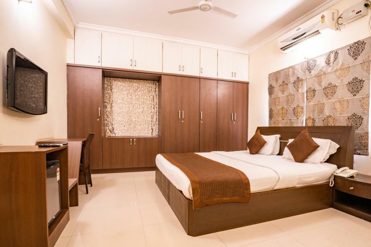 Blueberry Service Apartments Hyderabad Esterno foto