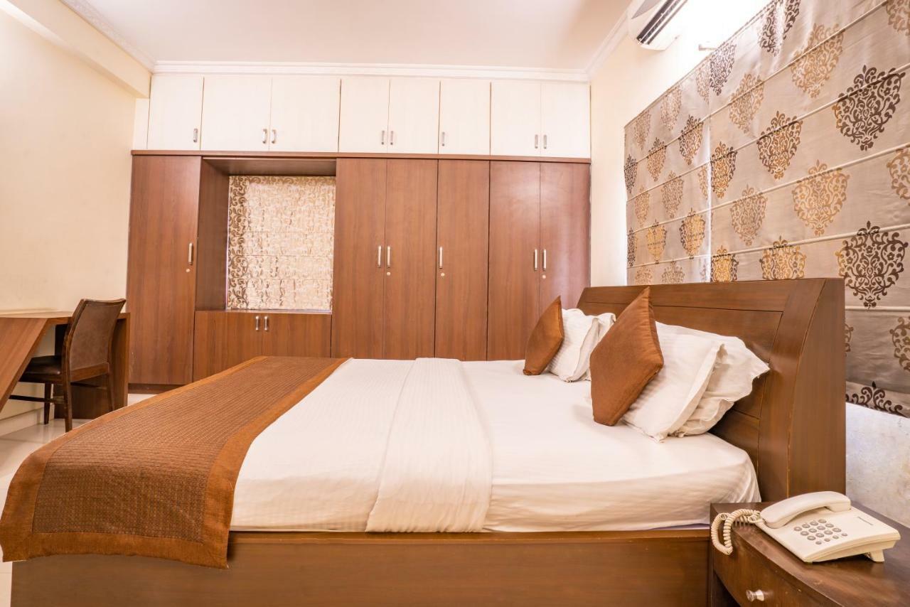 Blueberry Service Apartments Hyderabad Esterno foto
