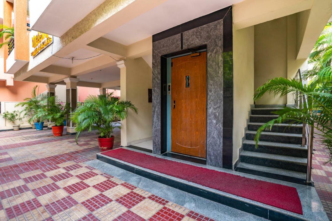 Blueberry Service Apartments Hyderabad Esterno foto
